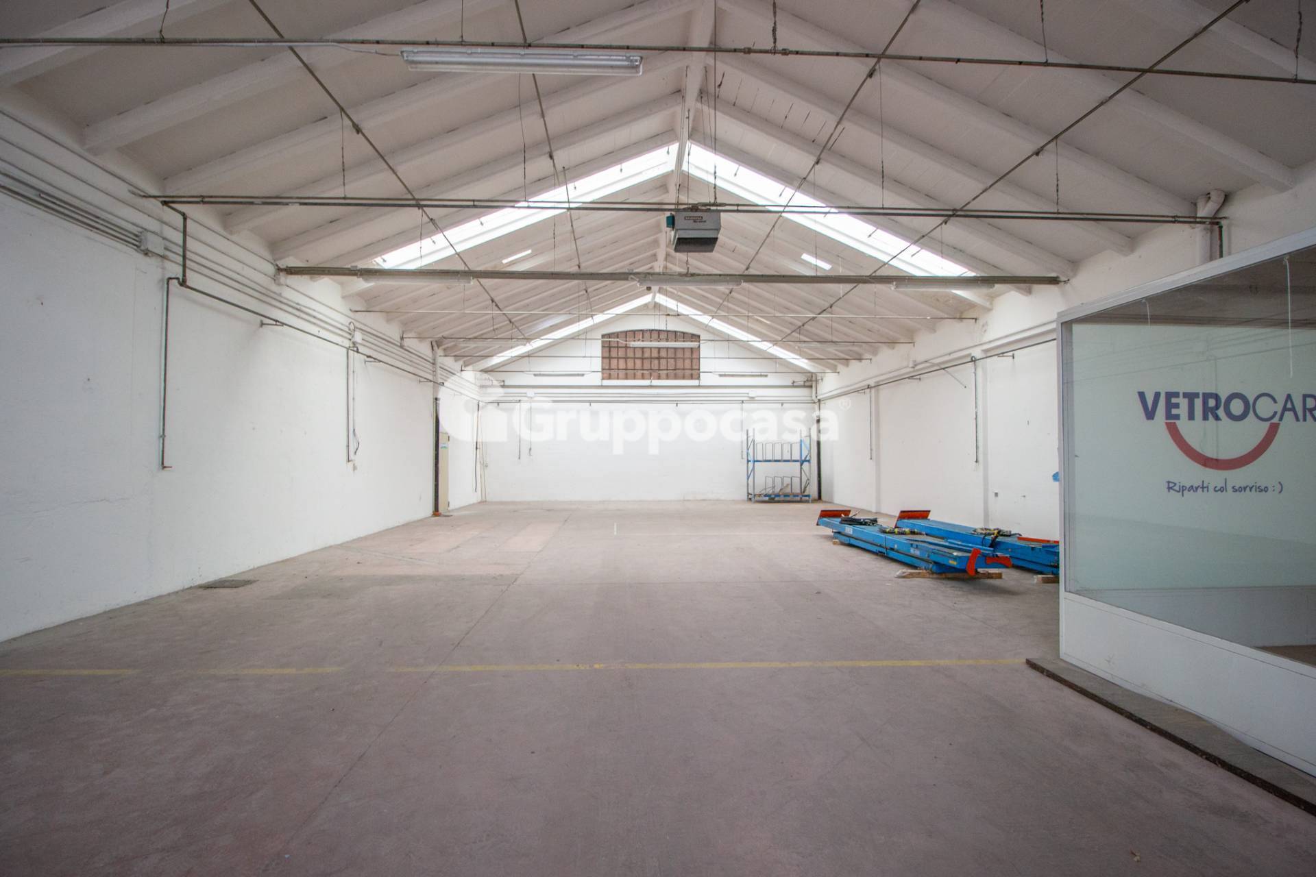 Capannone in affitto a Magenta