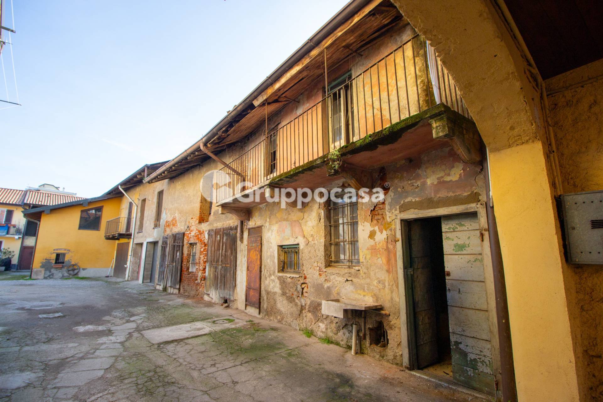 Casa di Corte in vendita a Magenta