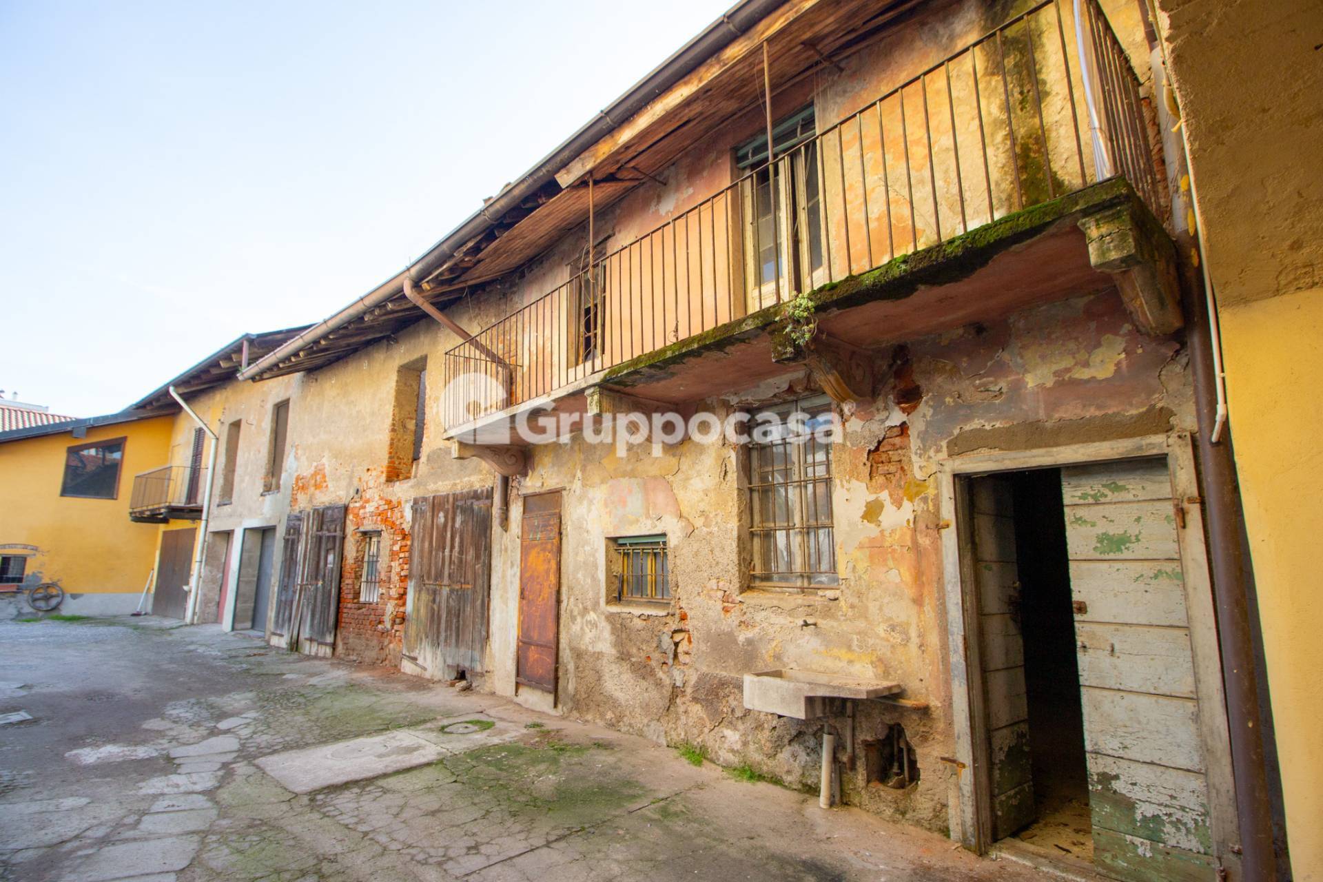 Casa di Corte in vendita a Magenta