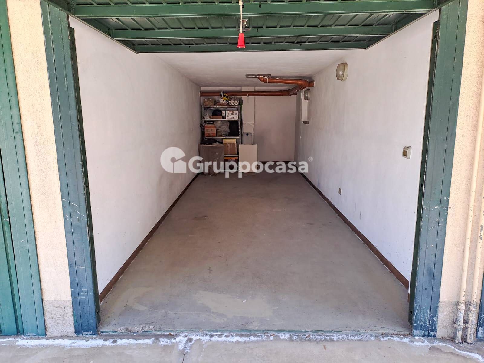 Box o garage in vendita a Magenta