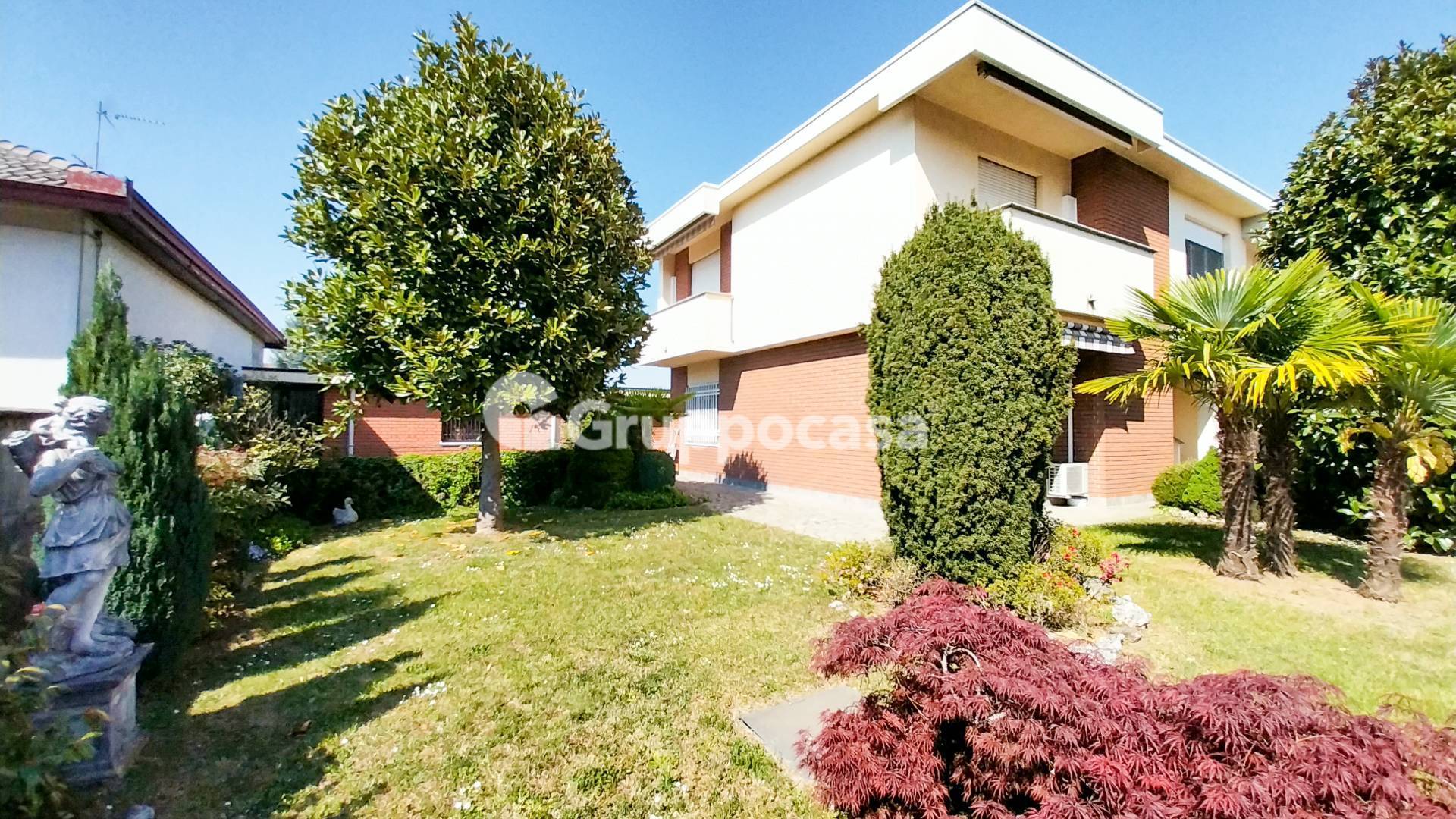 Villa bifamiliare in affitto a Inveruno