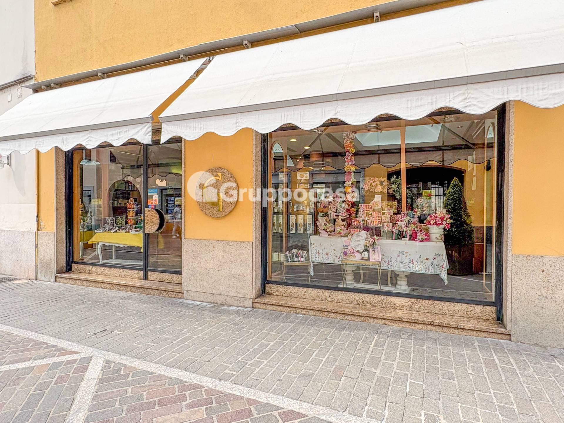 Attivit commerciale in vendita a Magenta