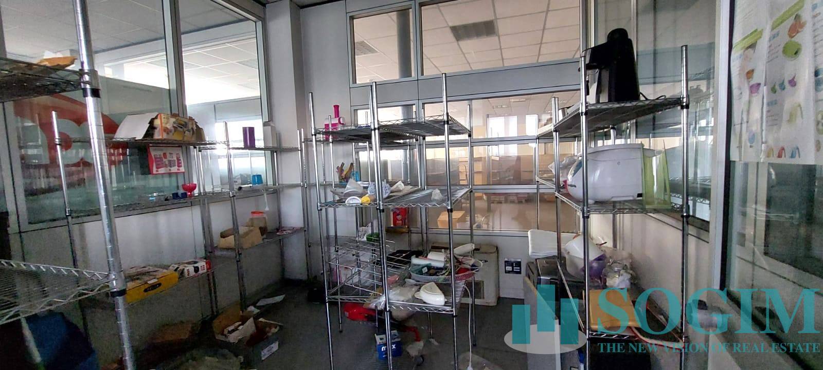 Capannone in vendita a Brugherio