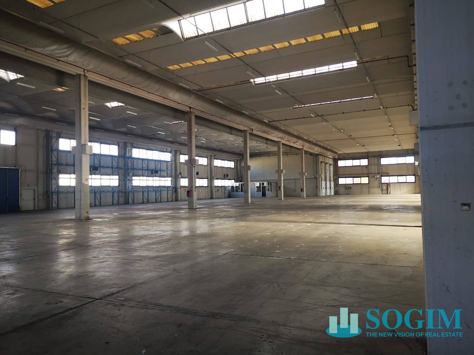 Capannone in affitto a Legnano