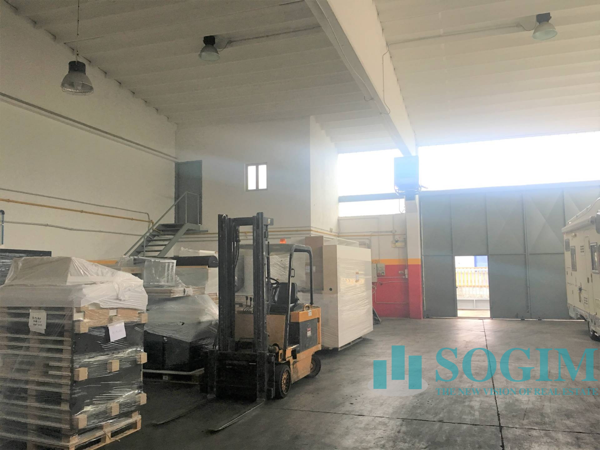 Capannone in vendita a Zibido San Giacomo, Zibido