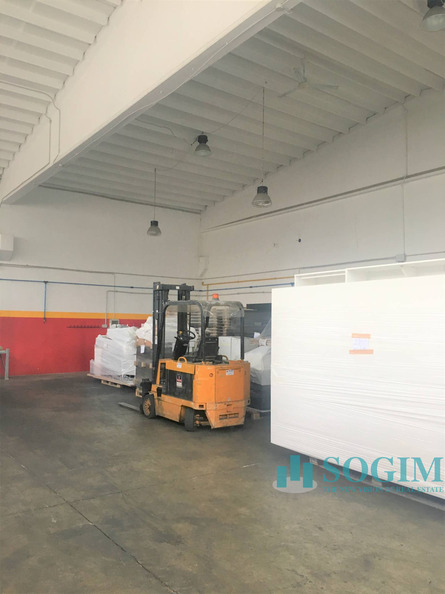 Capannone in vendita a Zibido San Giacomo, Zibido