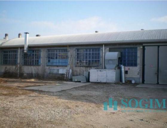 Capannone + Palazzina Uffici in vendita a Turbigo