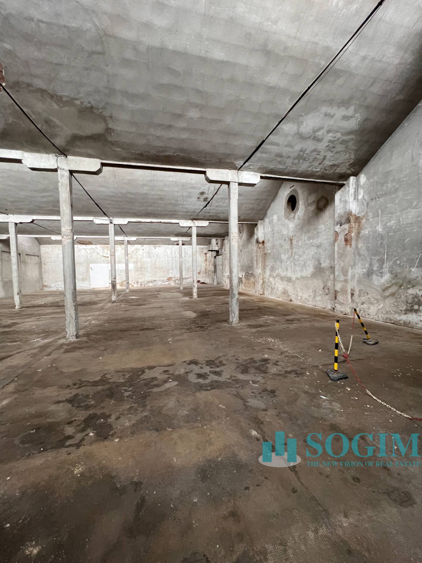 Capannone + Palazzina Uffici in vendita a Inveruno