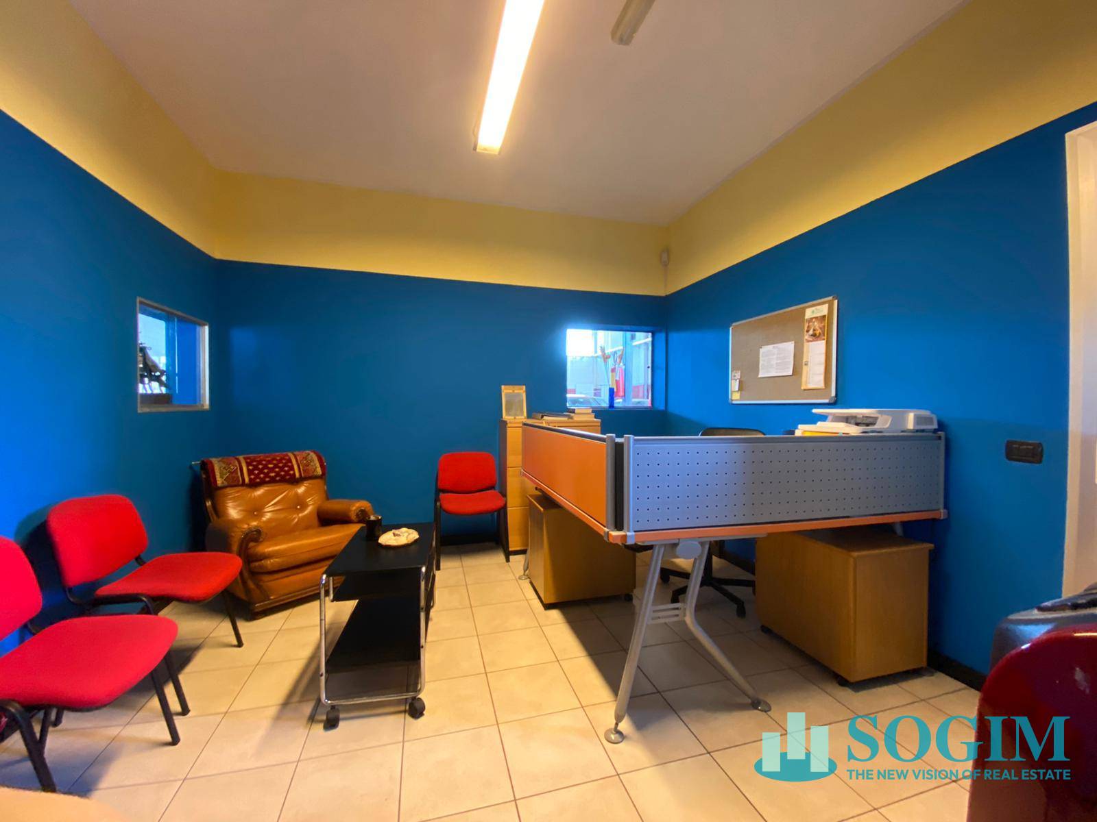 Capannone in vendita a Locate di Triulzi