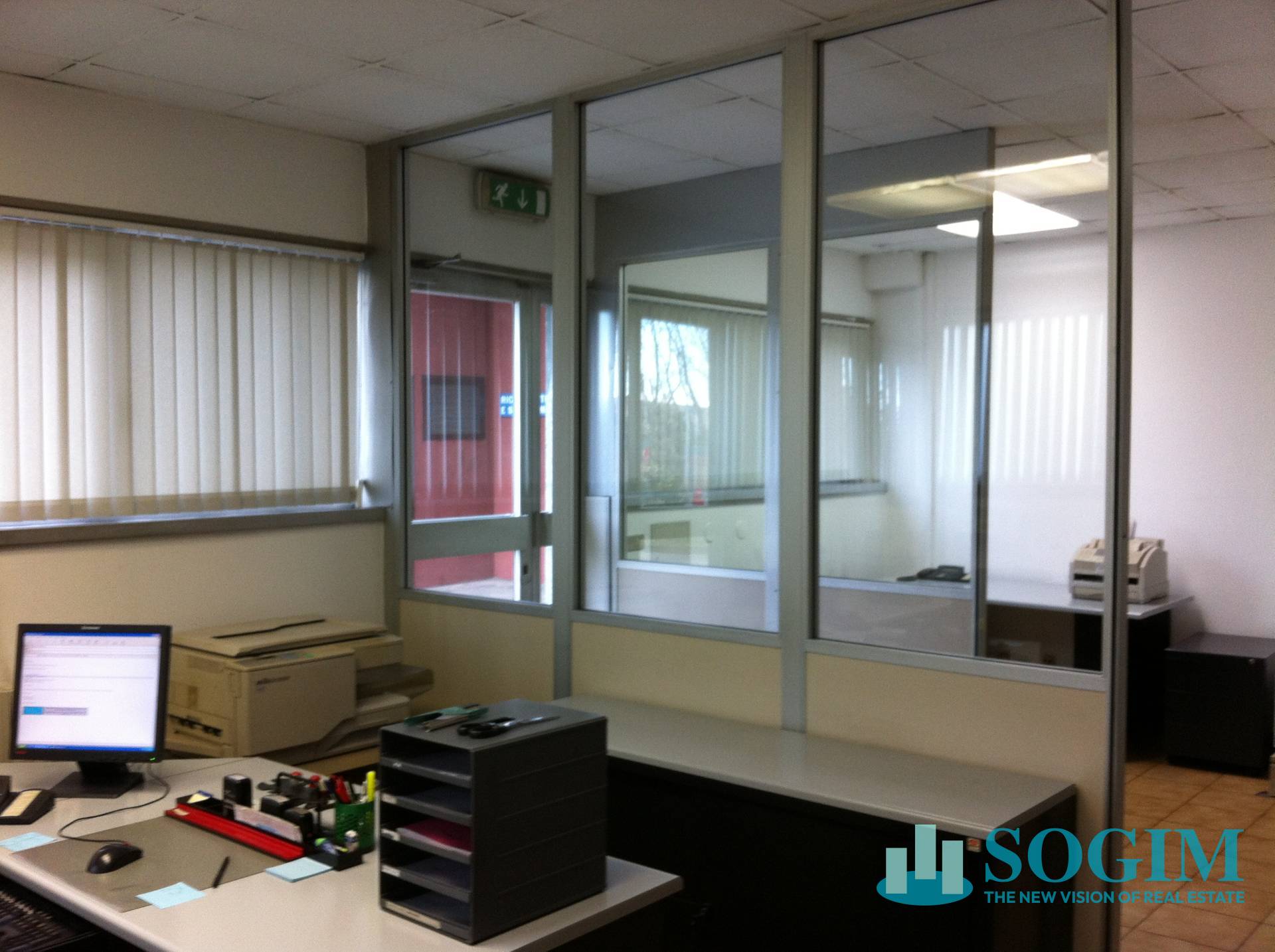 Capannone + Palazzina Uffici in affitto a Assago