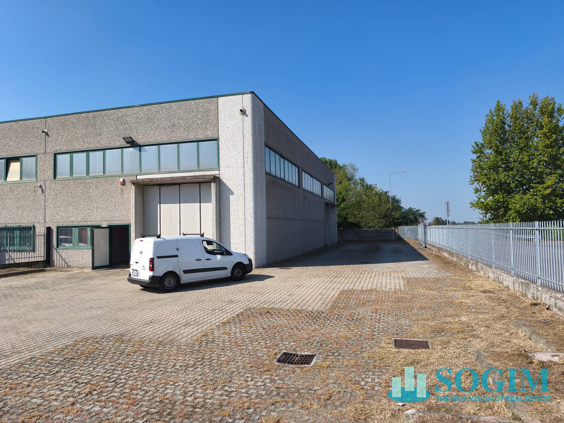 Capannone in affitto a Sordio