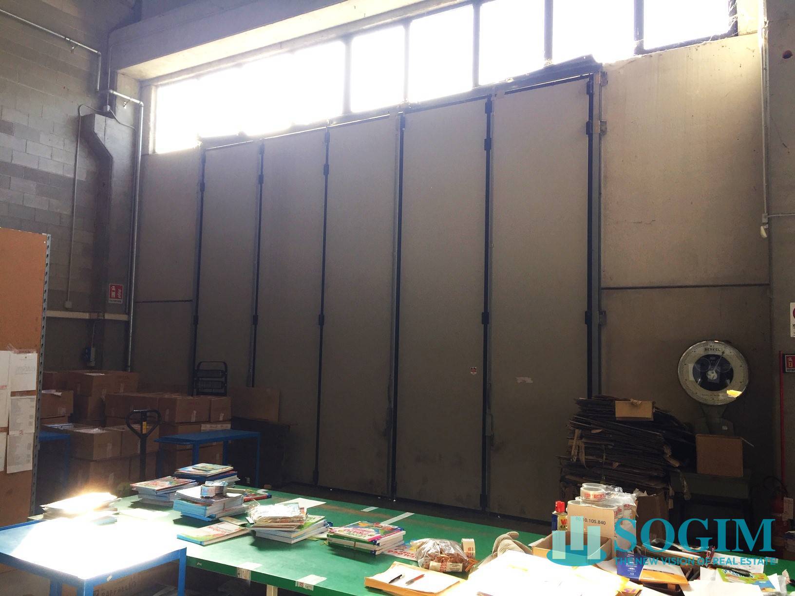 Capannone in affitto a Buccinasco