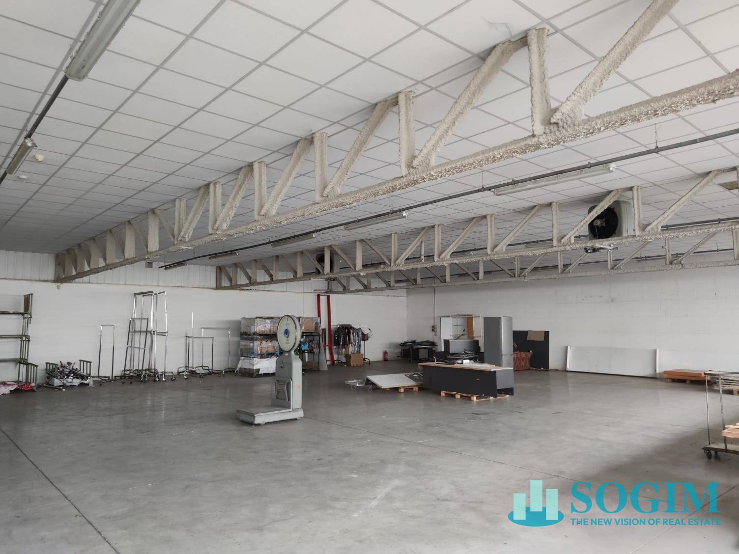 Capannone in vendita a Bottanuco