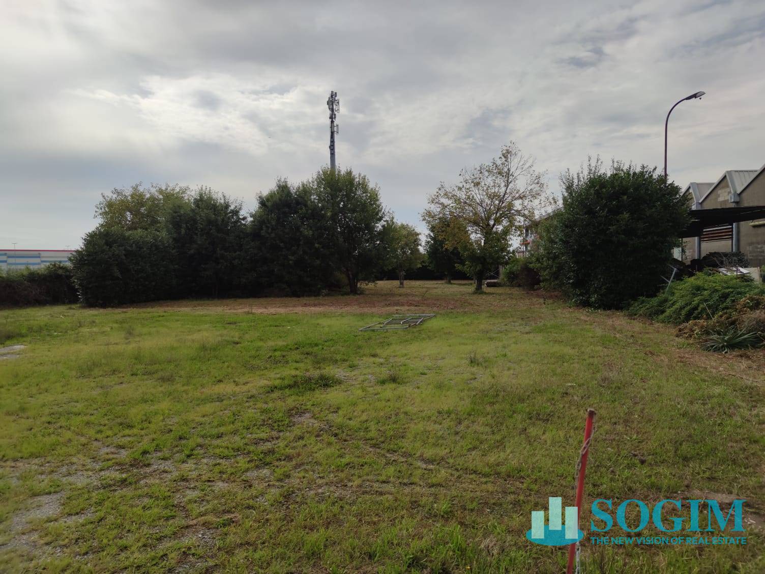 Capannone in vendita a Bottanuco