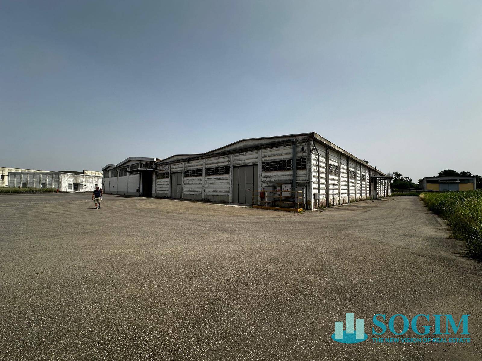 Logistica in vendita a Casalpusterlengo