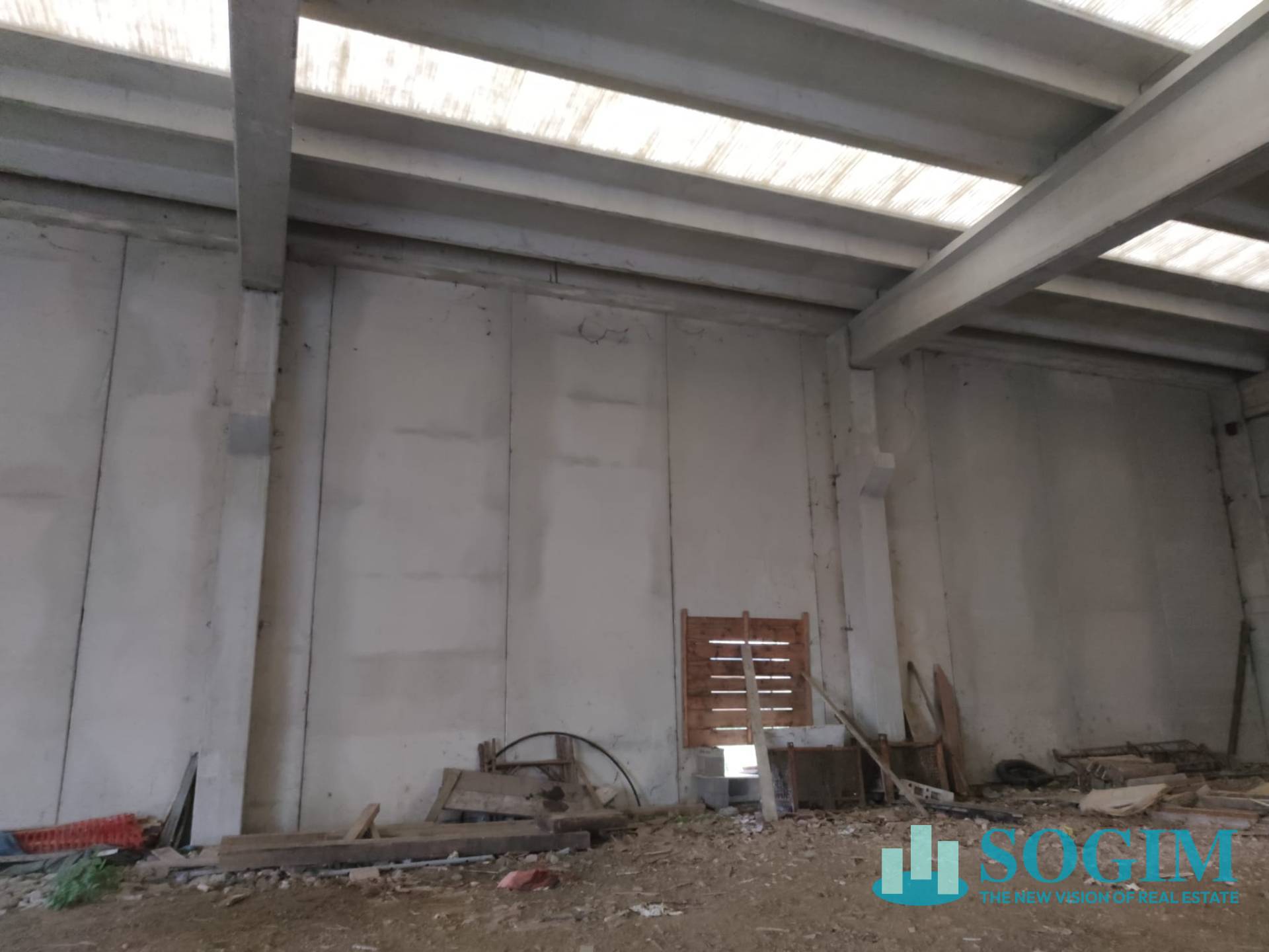 Capannone in vendita a Zelo Buon Persico