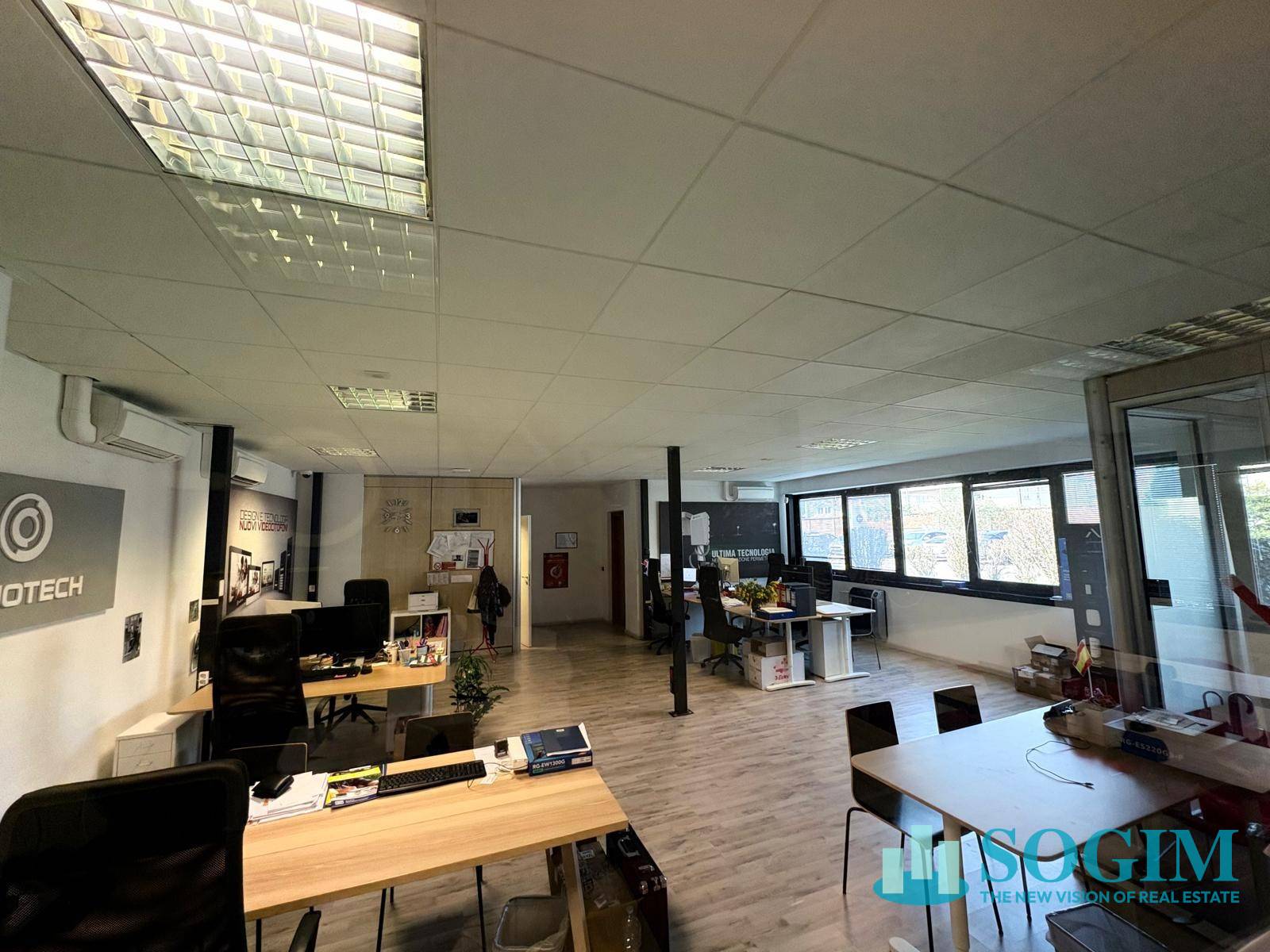 Capannone in affitto a Arcore