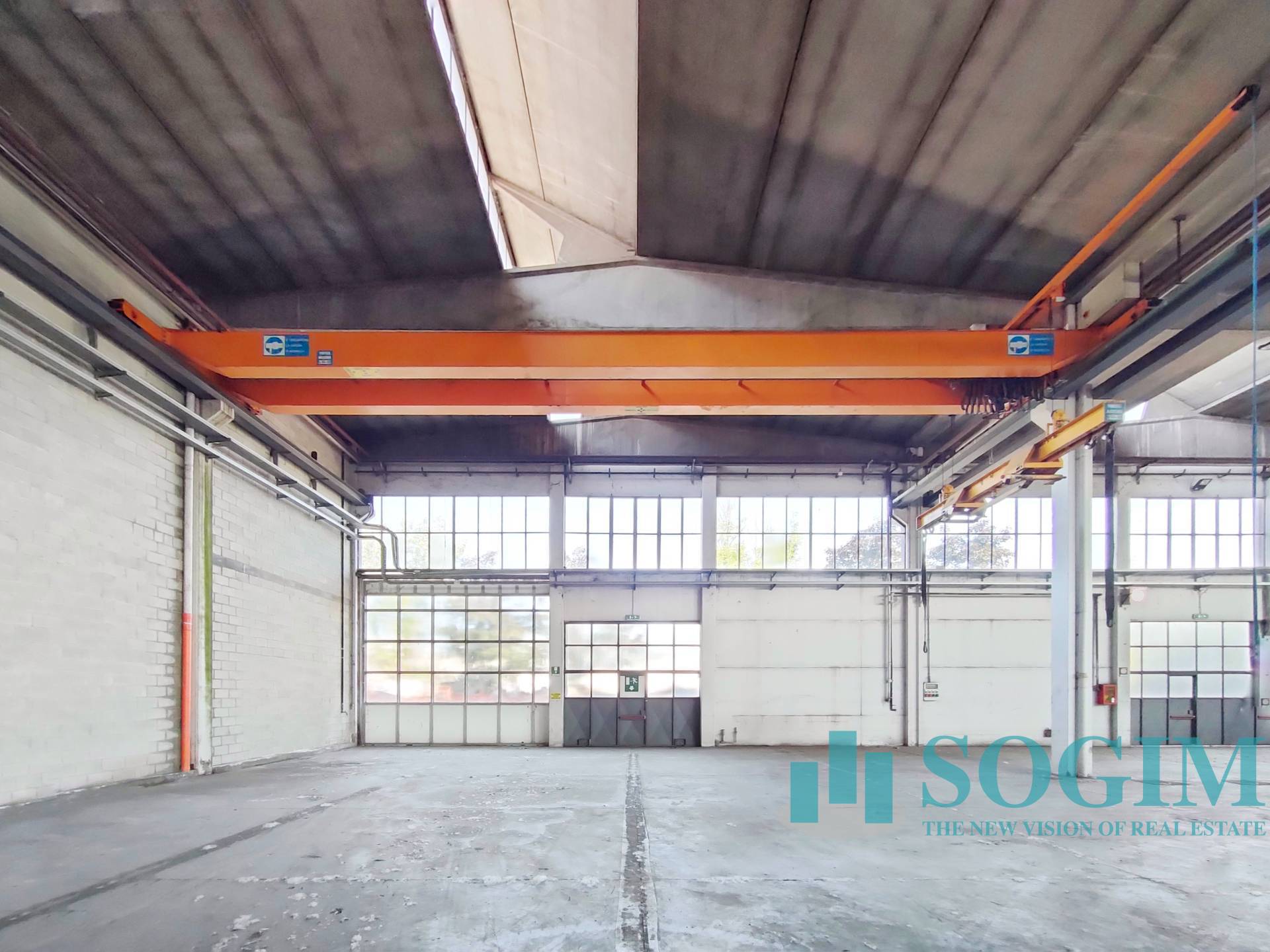 Capannone in vendita a Pieve Emanuele, FIZZONASCO