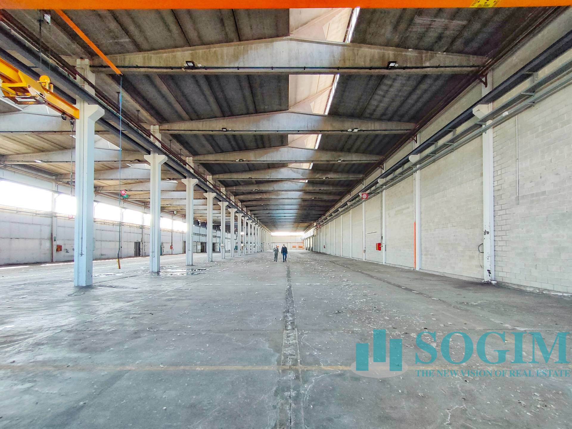 Capannone in vendita a Pieve Emanuele, FIZZONASCO