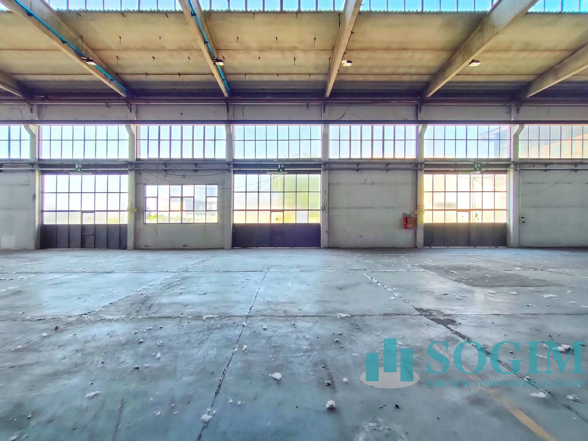 Capannone in vendita a Pieve Emanuele, FIZZONASCO