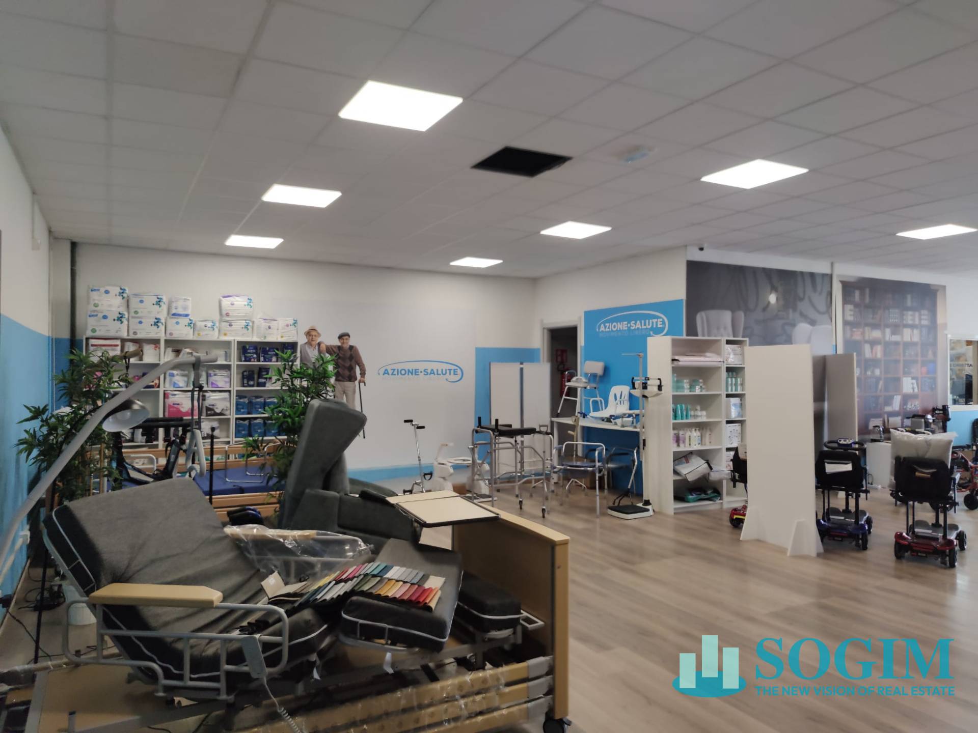 Immobile commerciale in affitto a Liscate