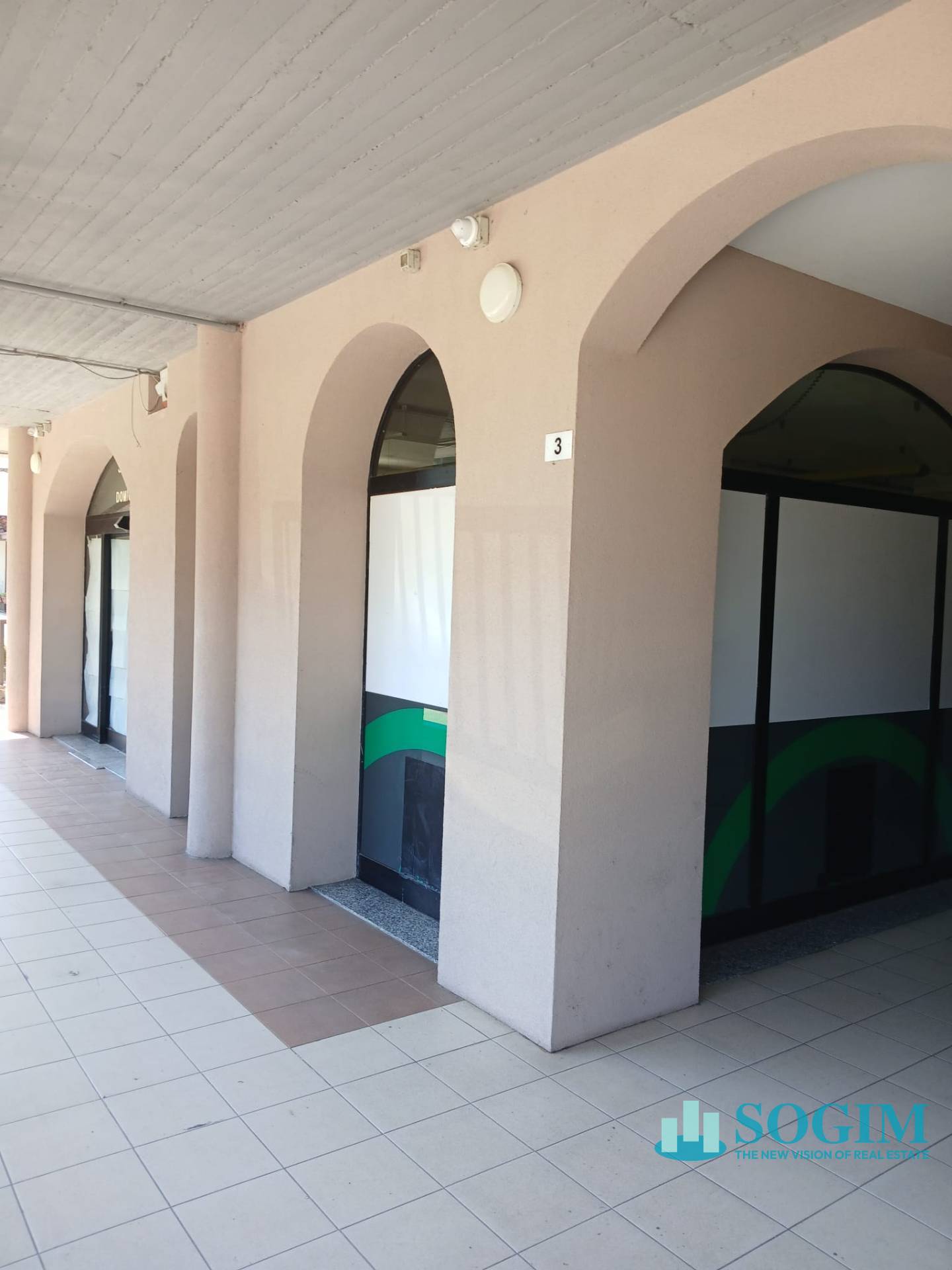 Negozio in affitto a Casarile