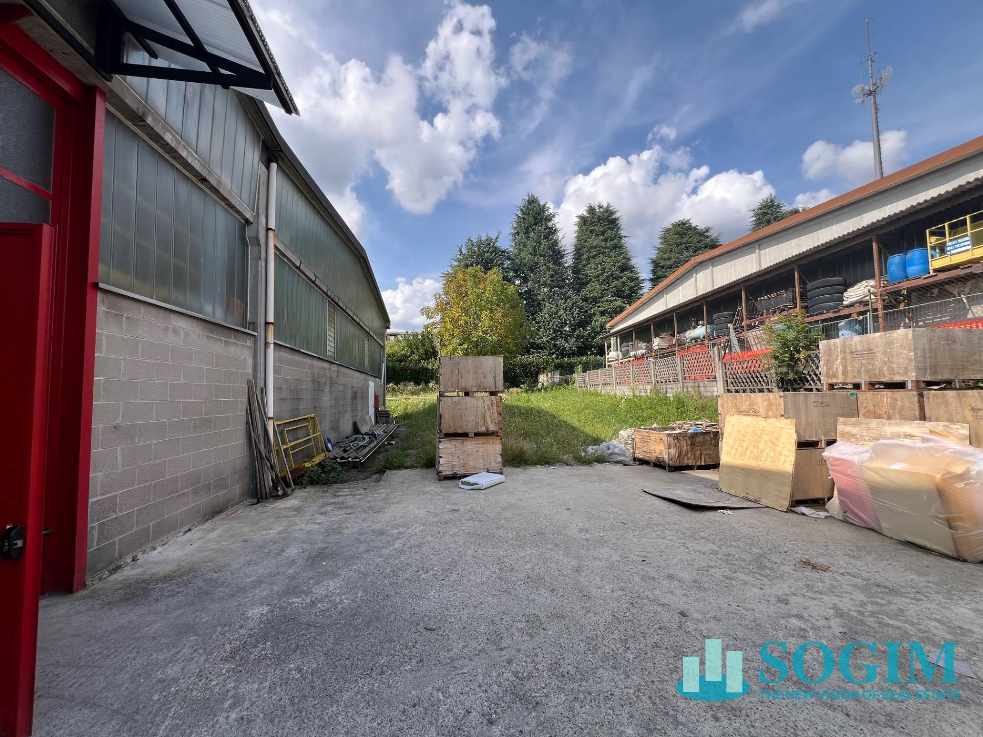 Capannone in vendita a Cassano Magnago