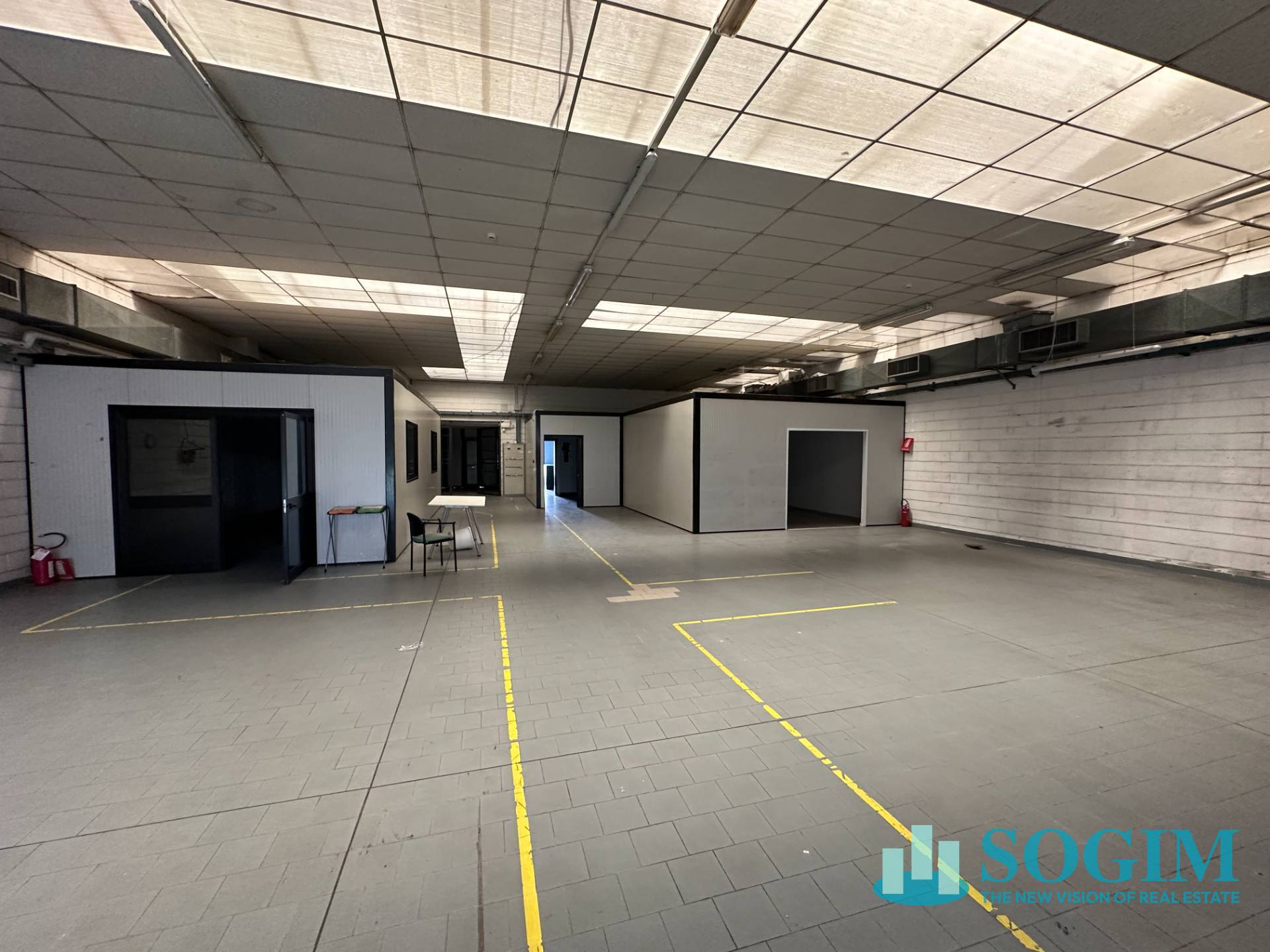 Capannone in vendita a Paderno d'Adda