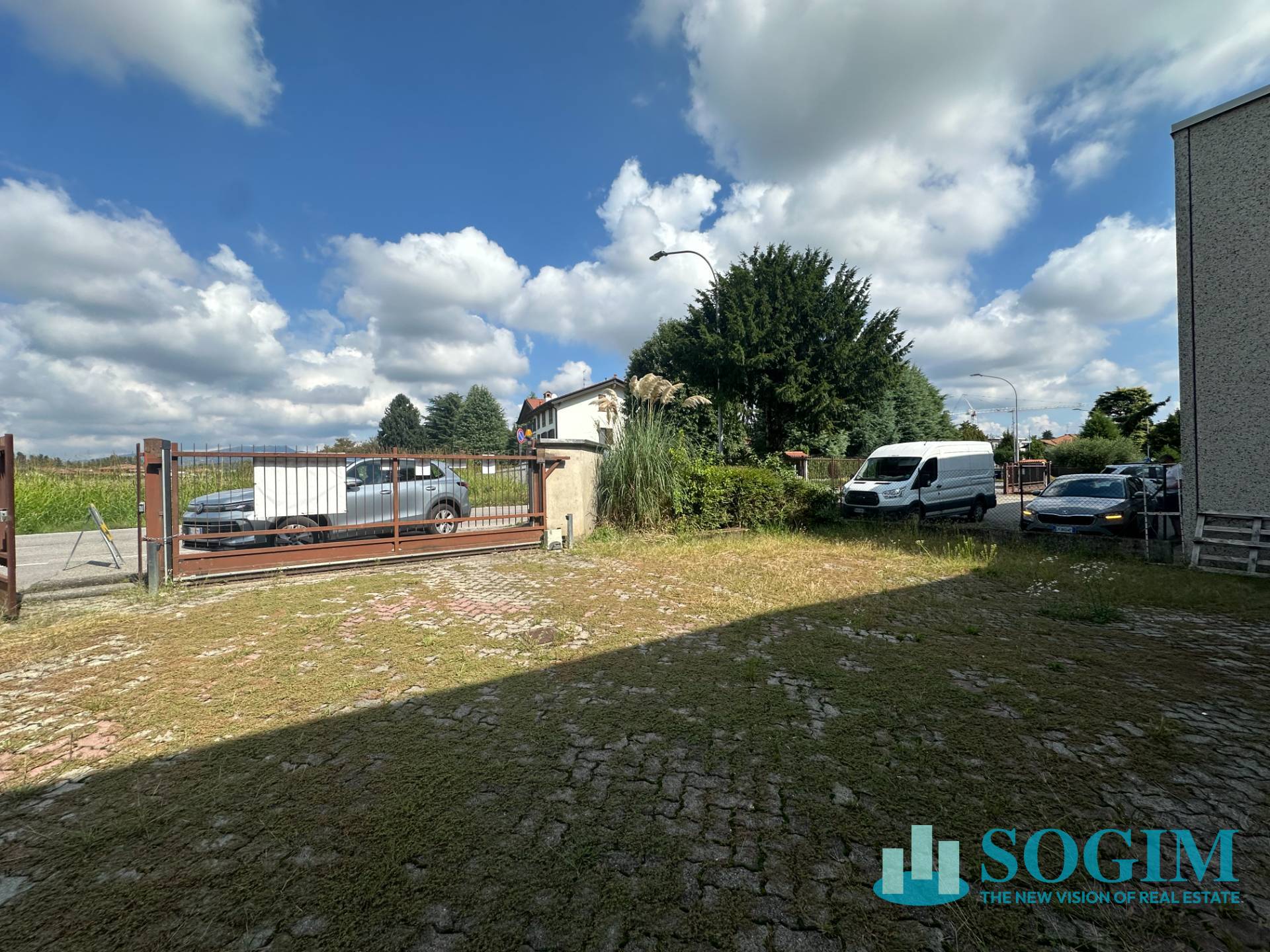 Capannone in vendita a Paderno d'Adda