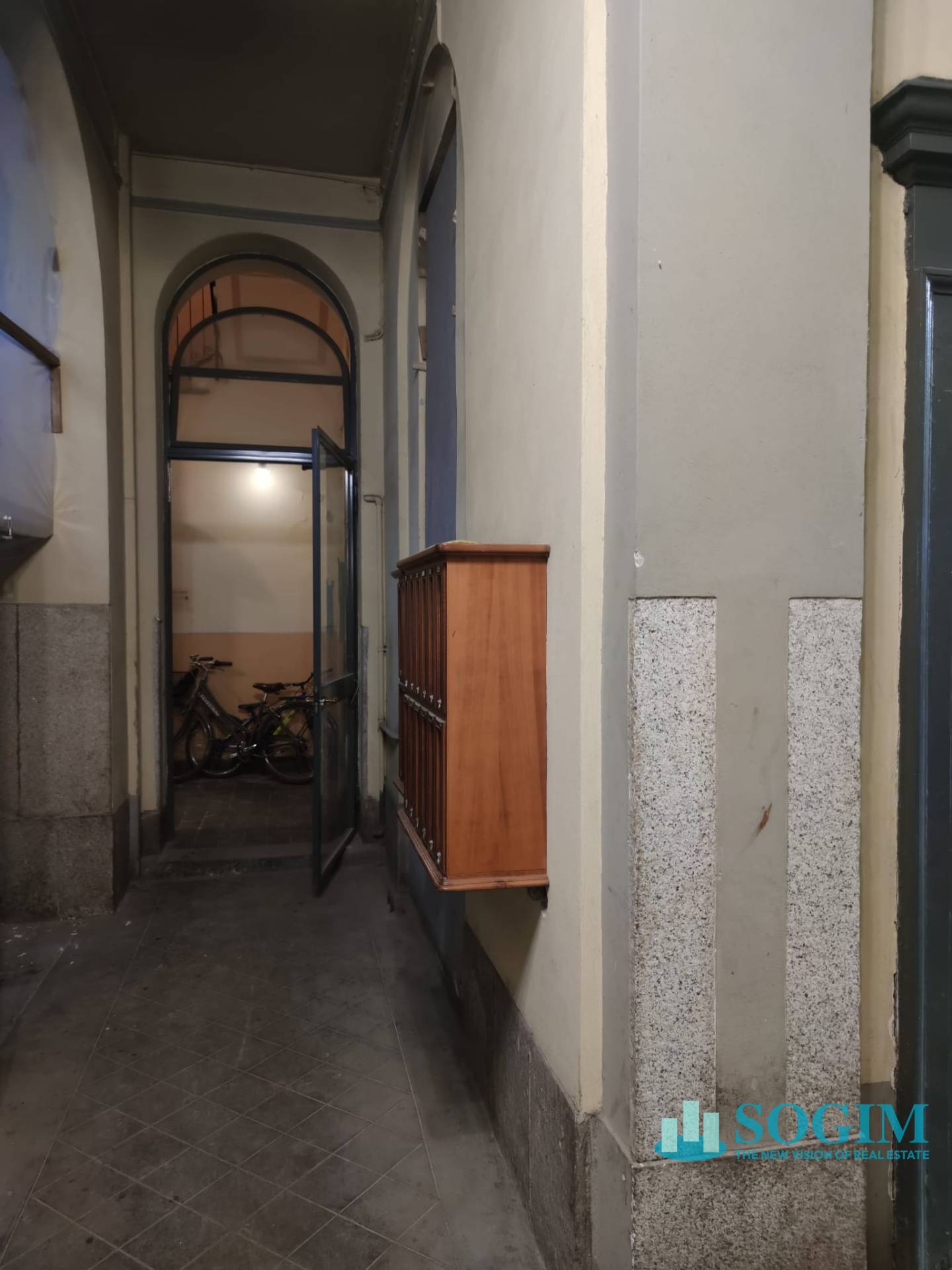 Negozio in affitto a Milano, Tribunale