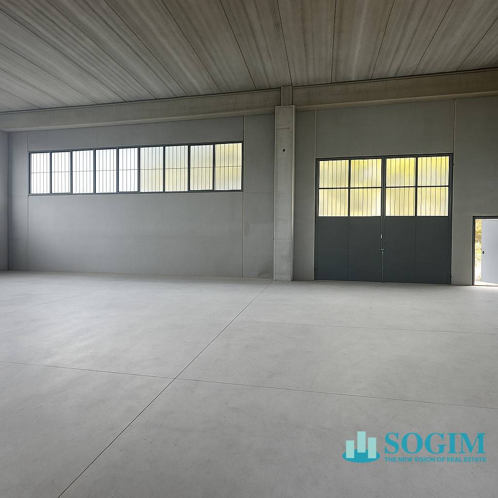 Capannone in vendita a Muggi