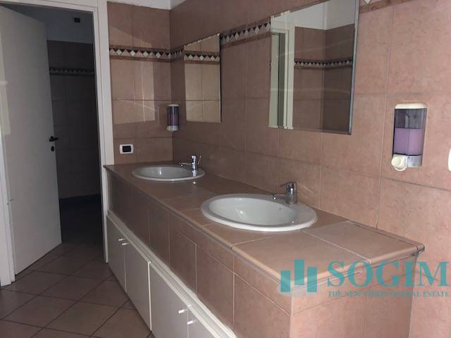 Capannone in affitto a Busnago