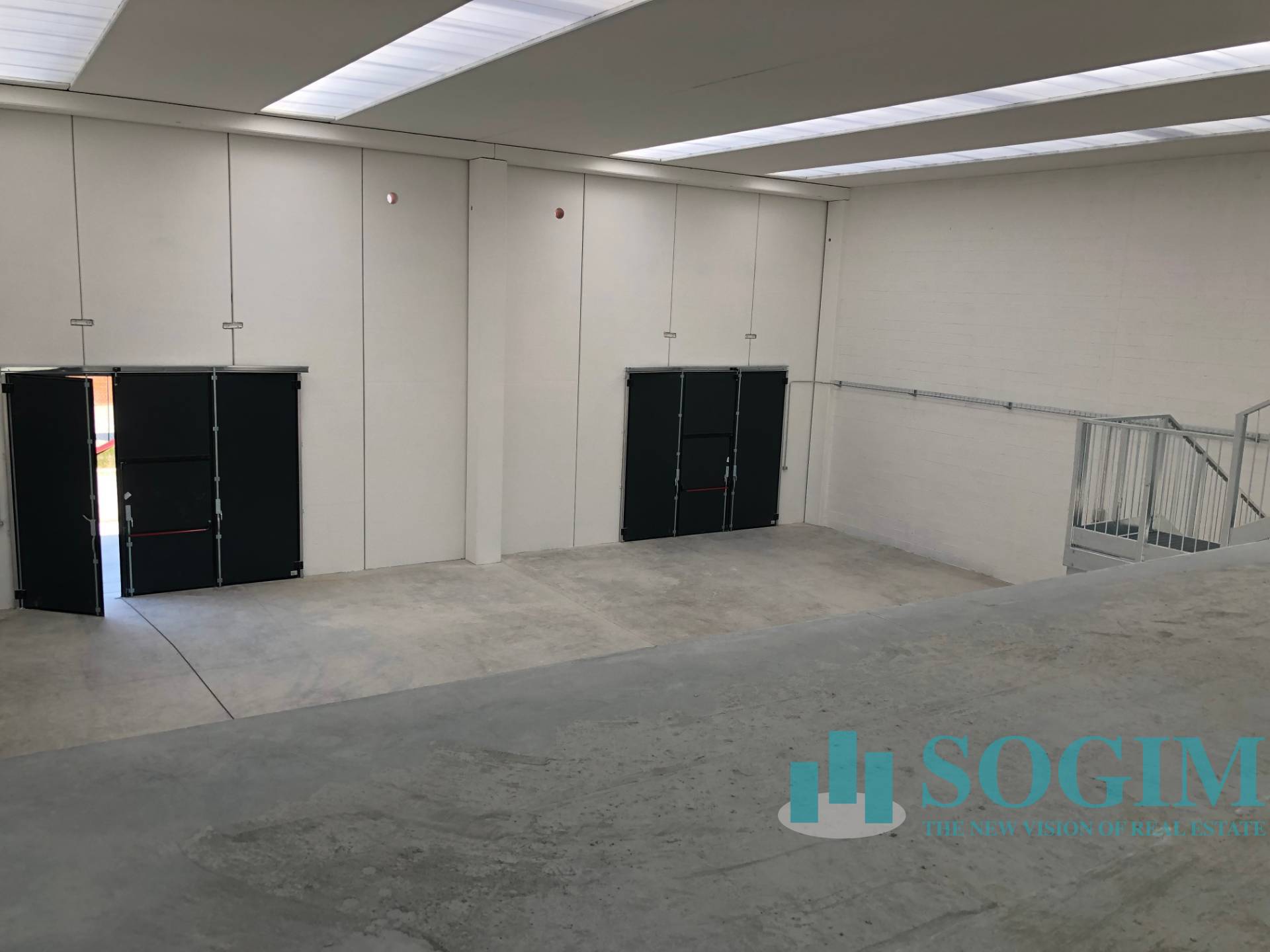 Capannone in affitto a Busnago