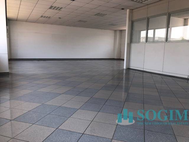 Capannone in affitto a Busnago