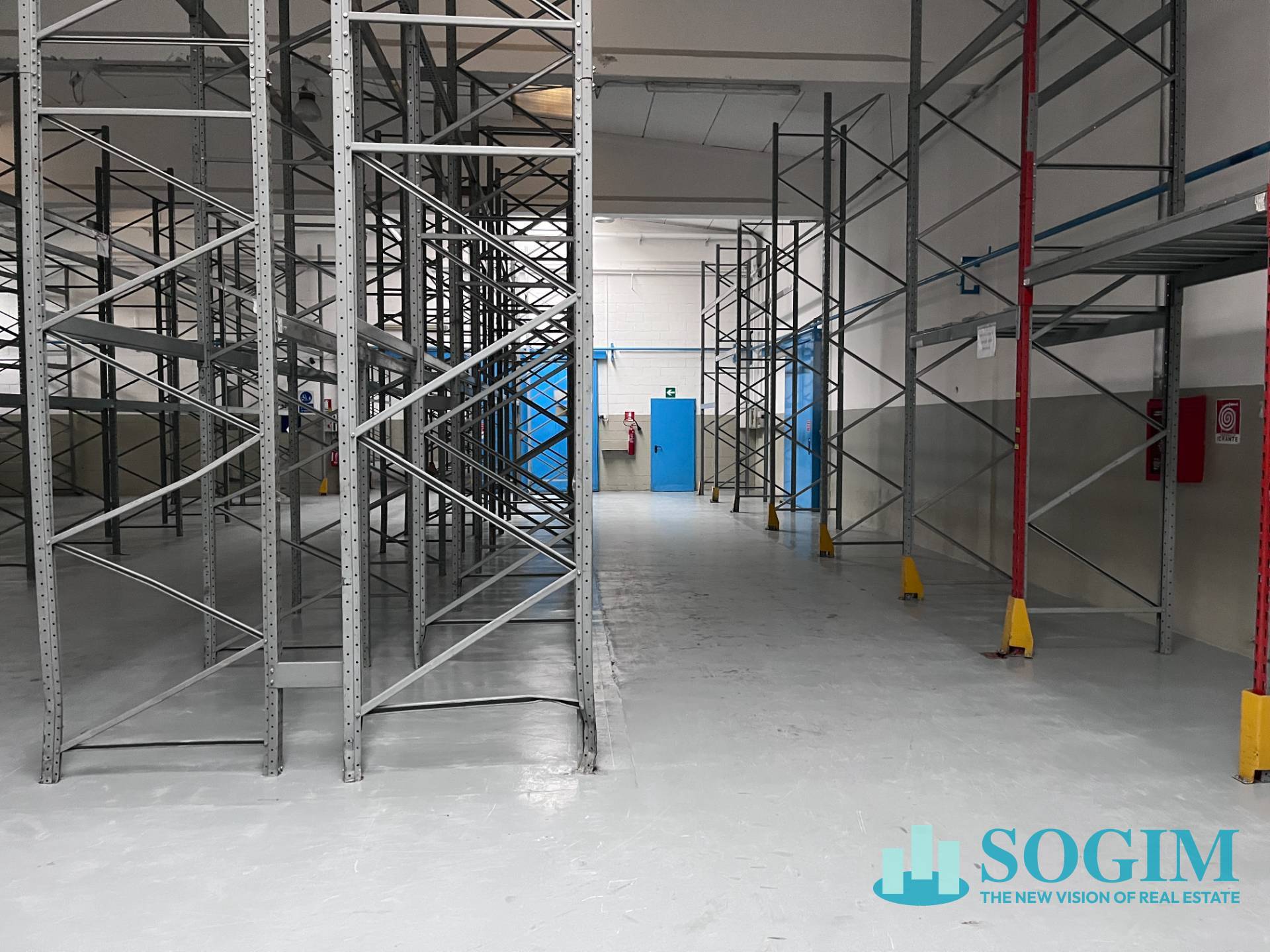 Capannone + Palazzina Uffici in affitto a Settimo Milanese