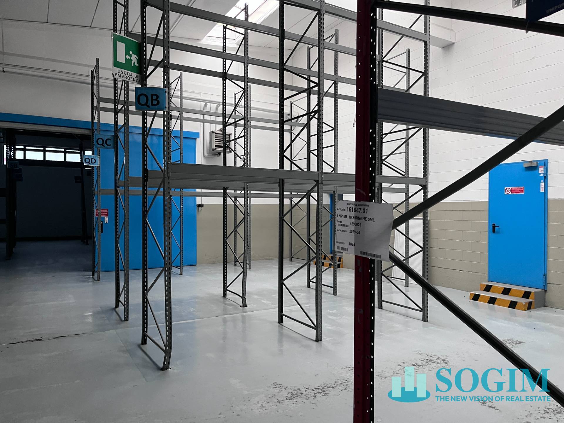 Capannone + Palazzina Uffici in affitto a Settimo Milanese