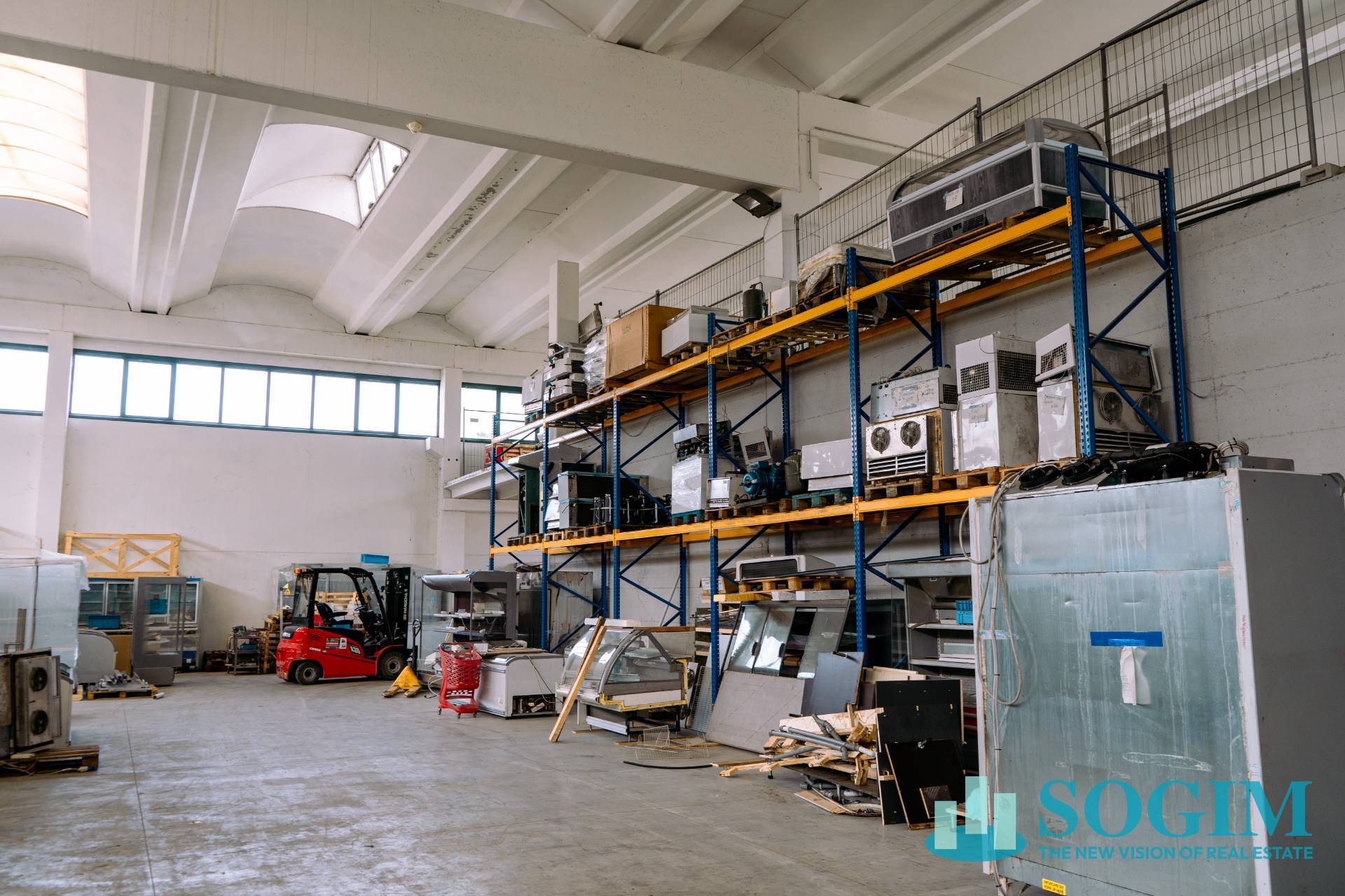 Capannone in vendita a San Zenone al Lambro