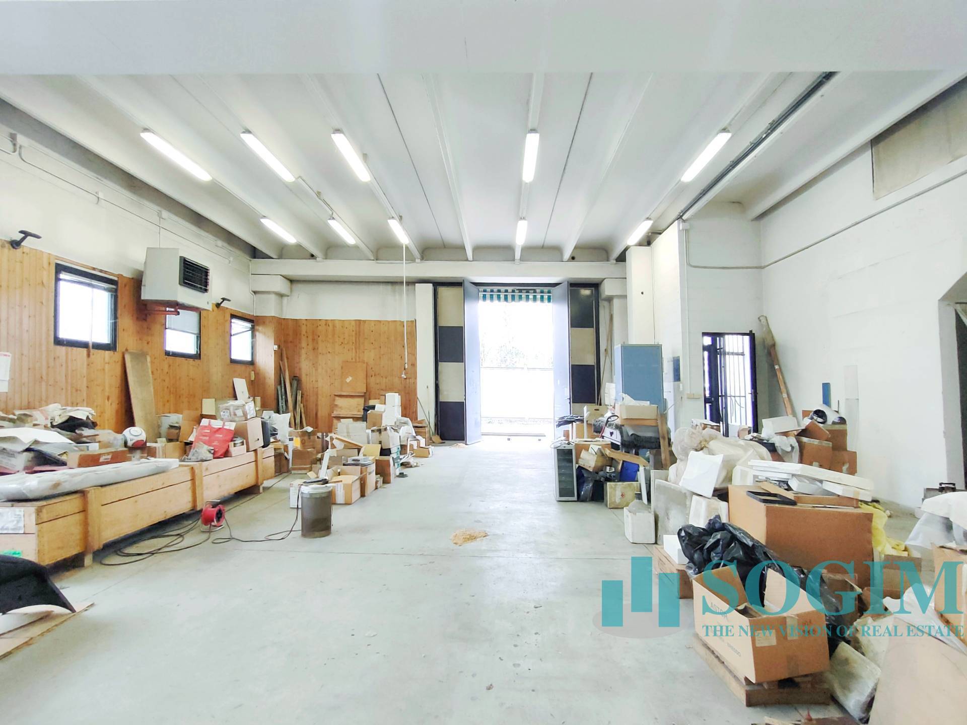 Capannone + Palazzina Uffici in affitto a Opera