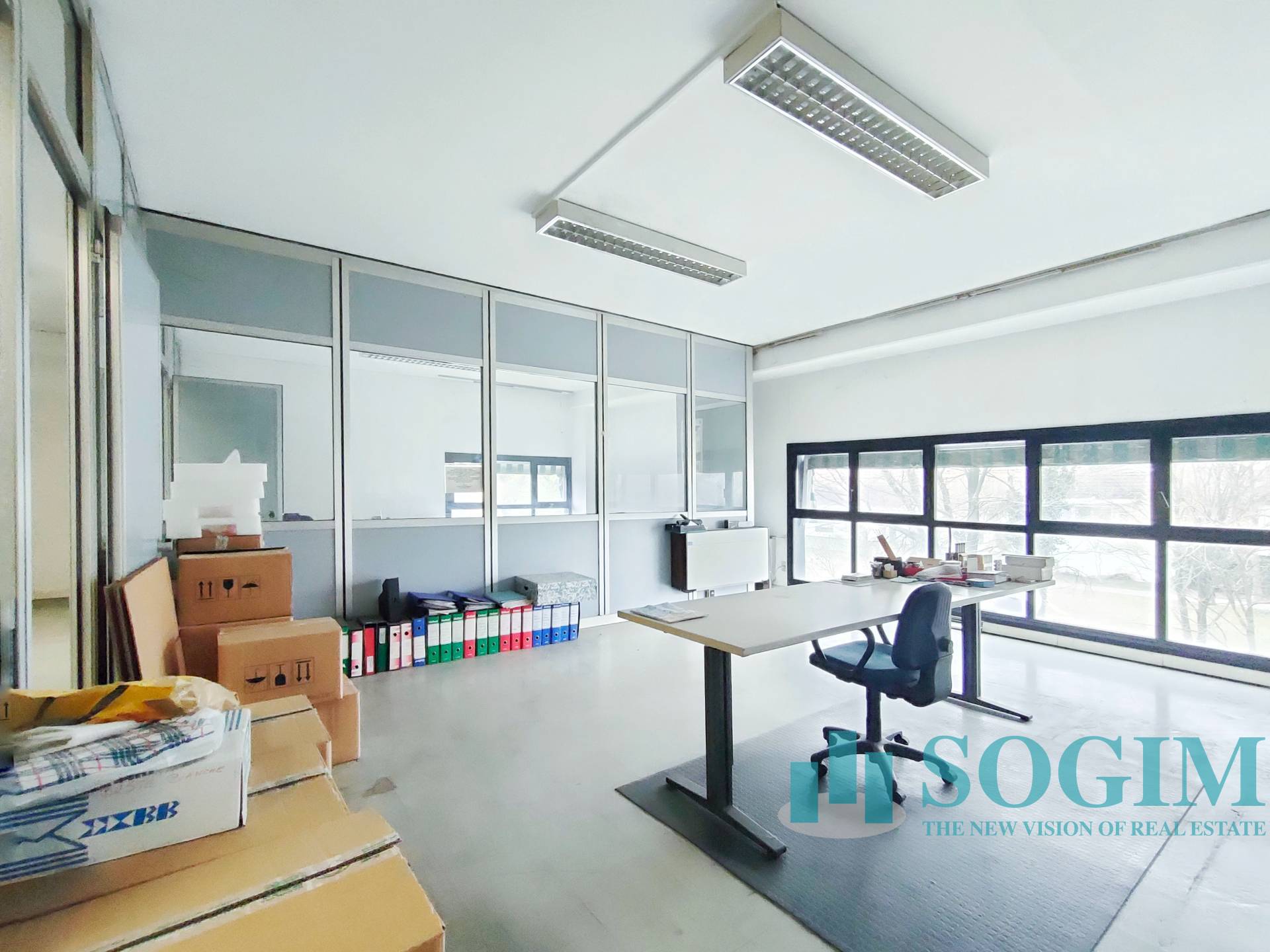 Capannone + Palazzina Uffici in affitto a Opera