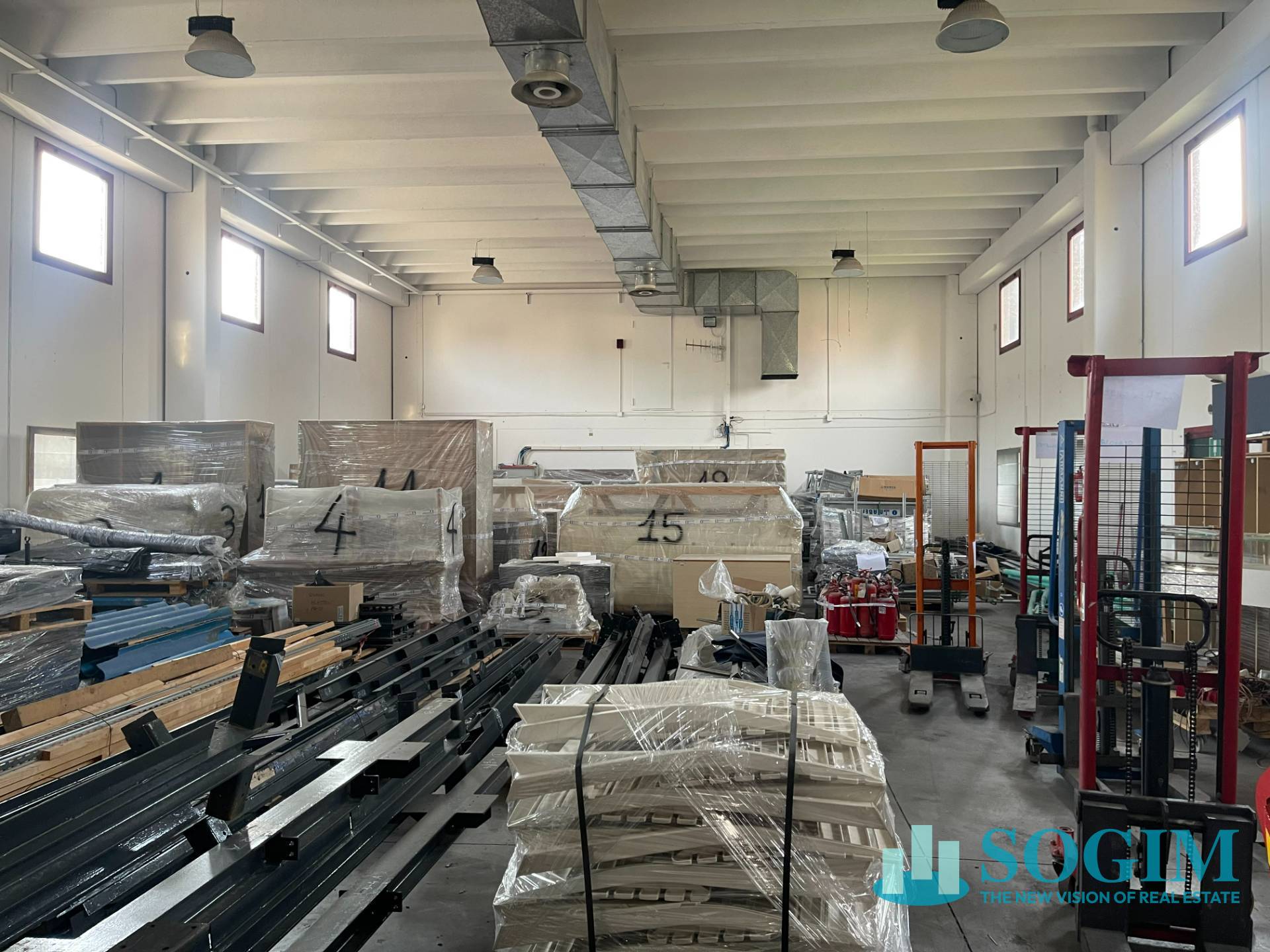 Capannone in affitto a Segrate