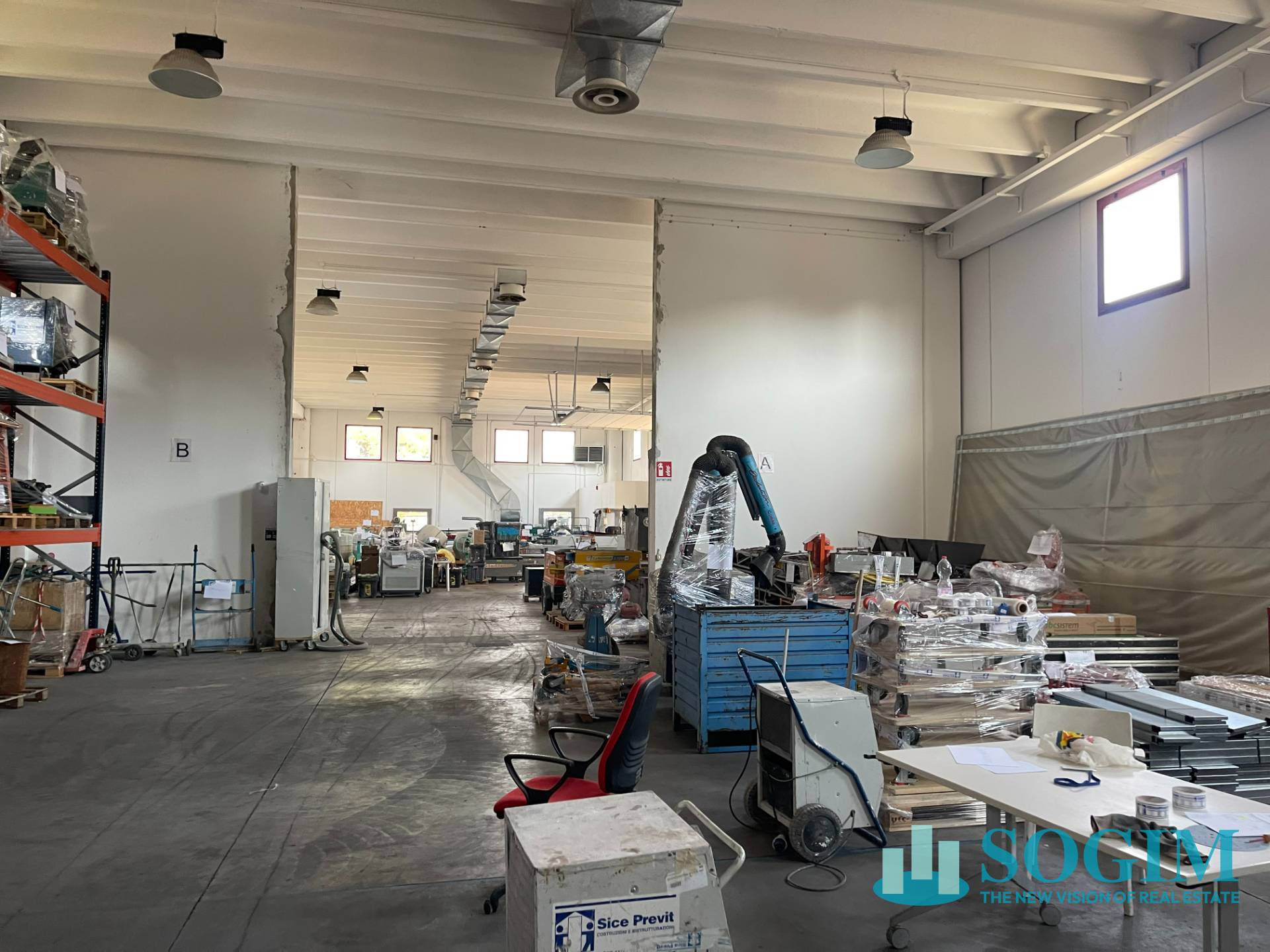 Capannone in affitto a Segrate