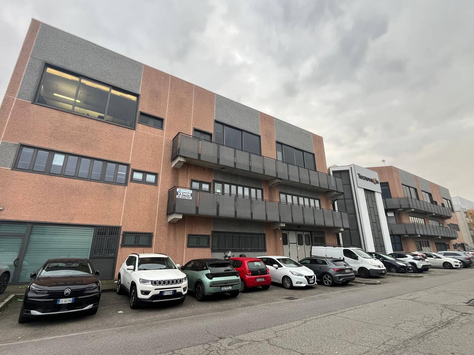 Ufficio in vendita a Corsico, LORENTEGGIO DAZIO