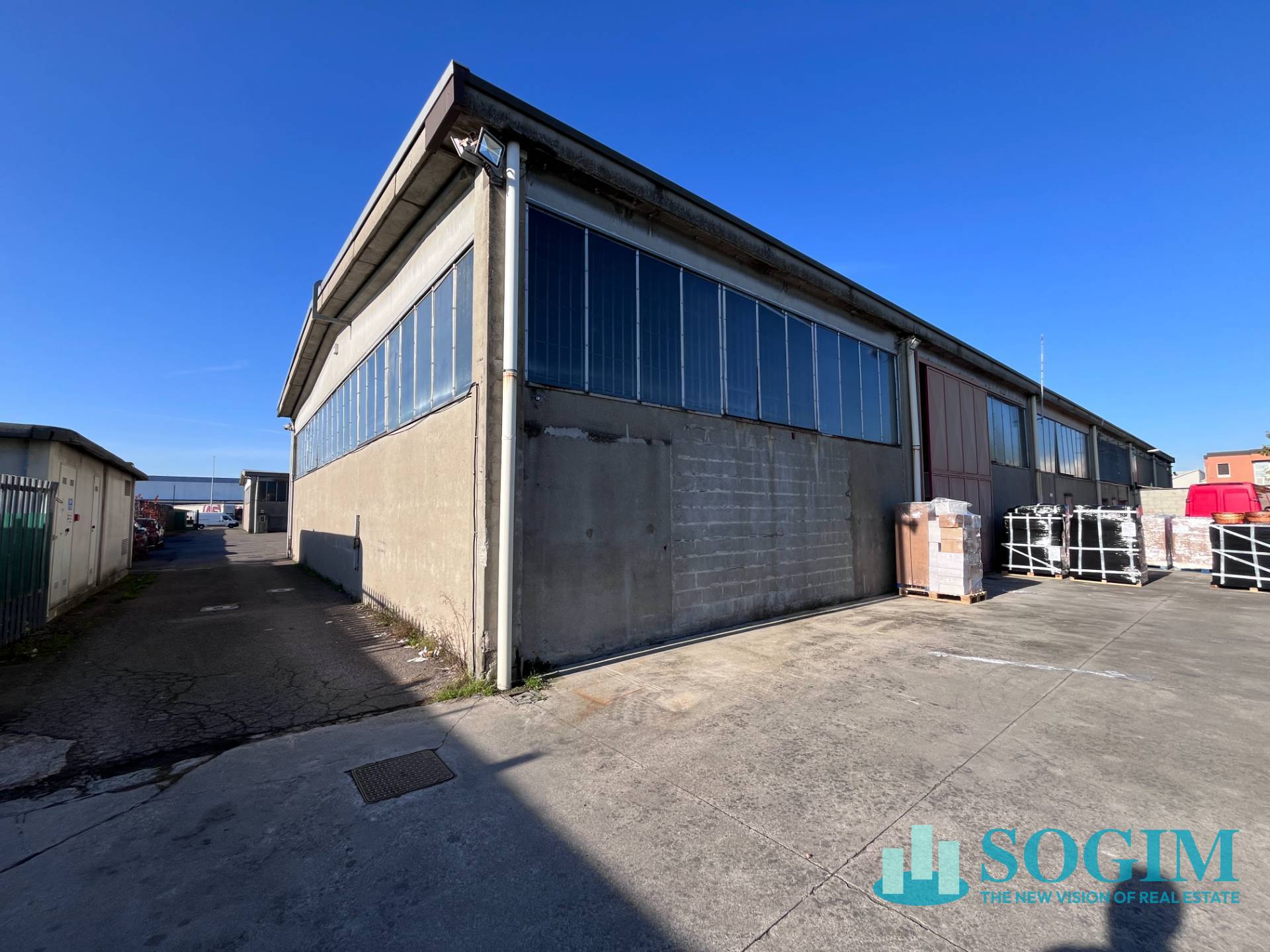 Capannone in vendita a Cusago