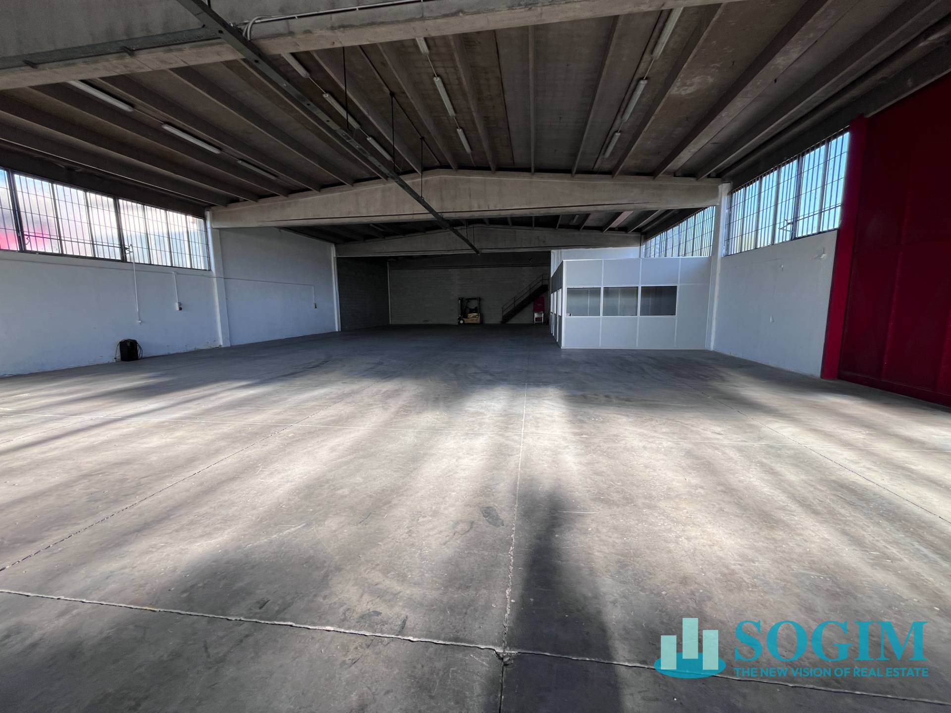 Capannone in vendita a Cusago