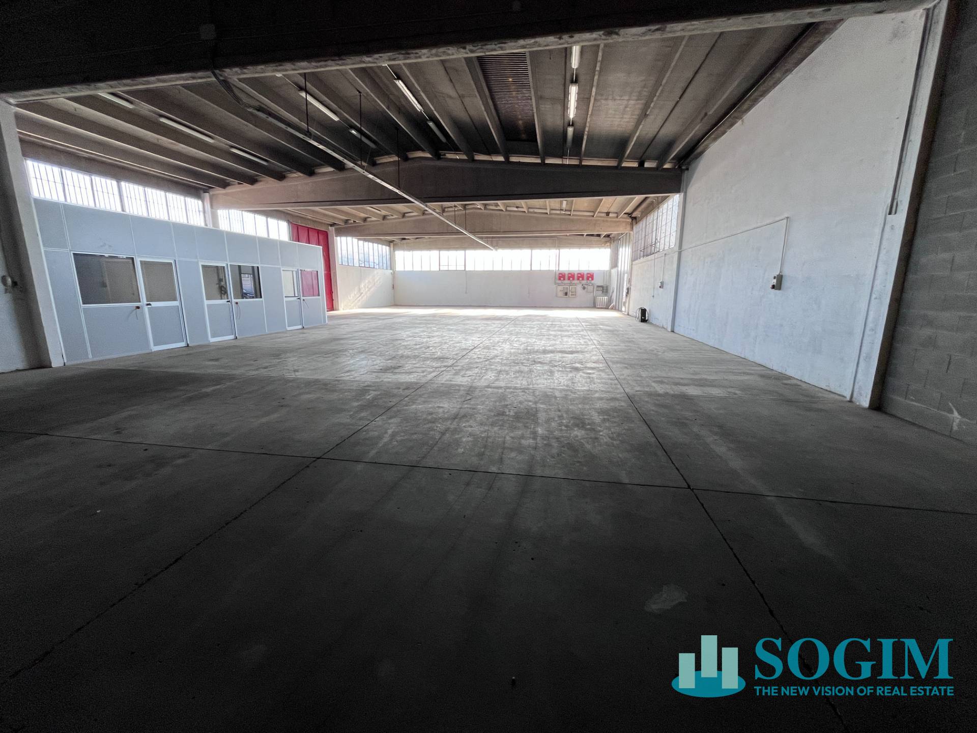 Capannone in vendita a Cusago