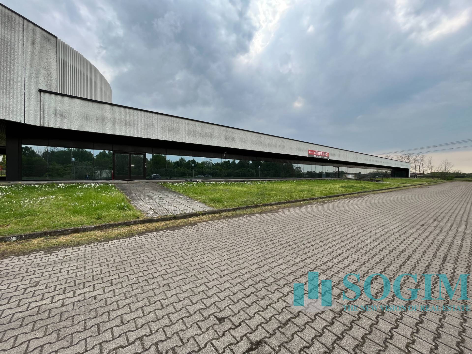 Immobile commerciale in affitto a Cusago