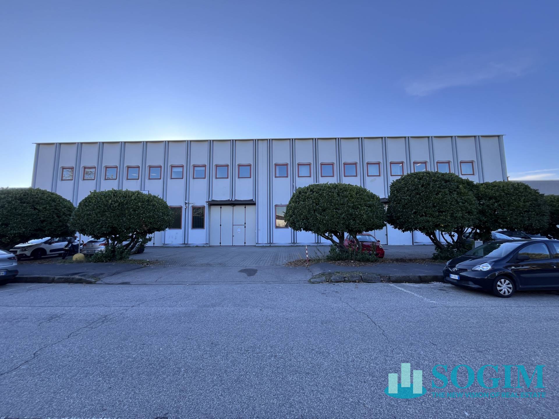 Capannone + Palazzina Uffici in affitto a Cusago