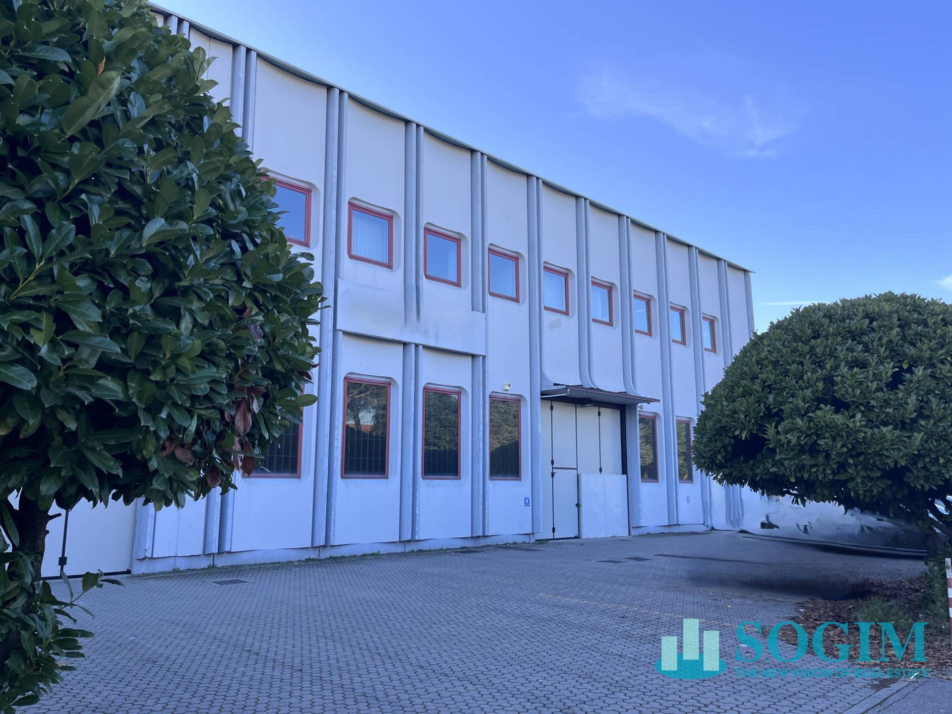 Capannone + Palazzina Uffici in affitto a Cusago