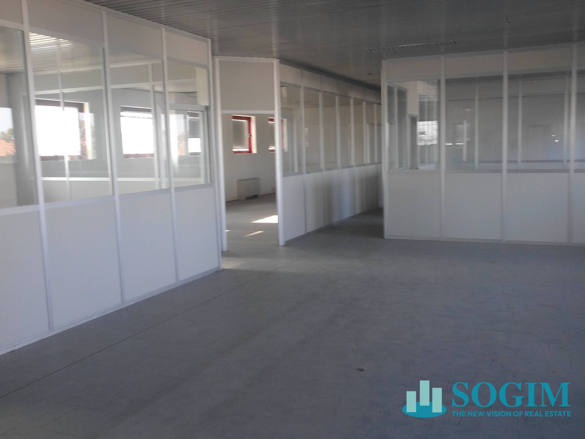 Capannone + Palazzina Uffici in affitto a Cusago