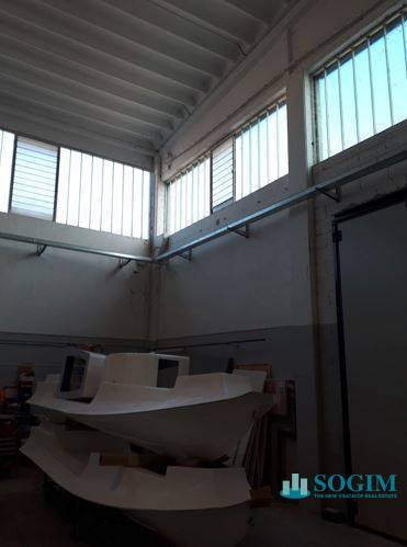 Capannone in vendita a Casalpusterlengo